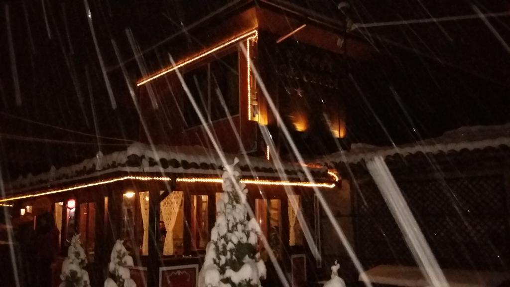 Chuchura Family Hotel Koprivshtitsa Exterior photo